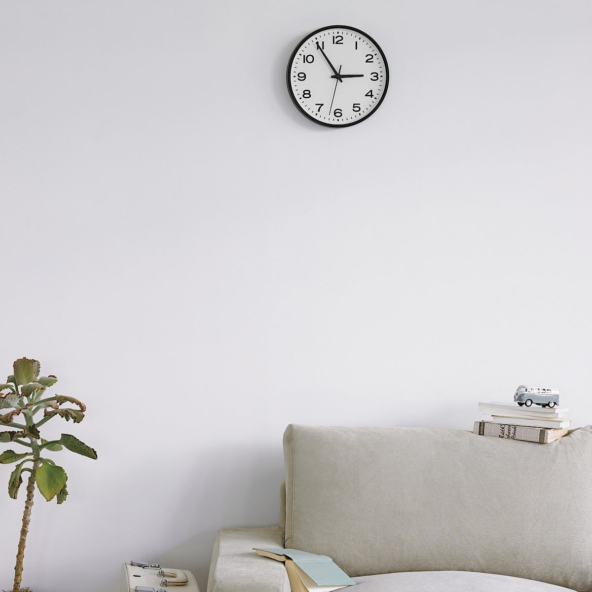 Analog Clock With Seconds | MUJI USA